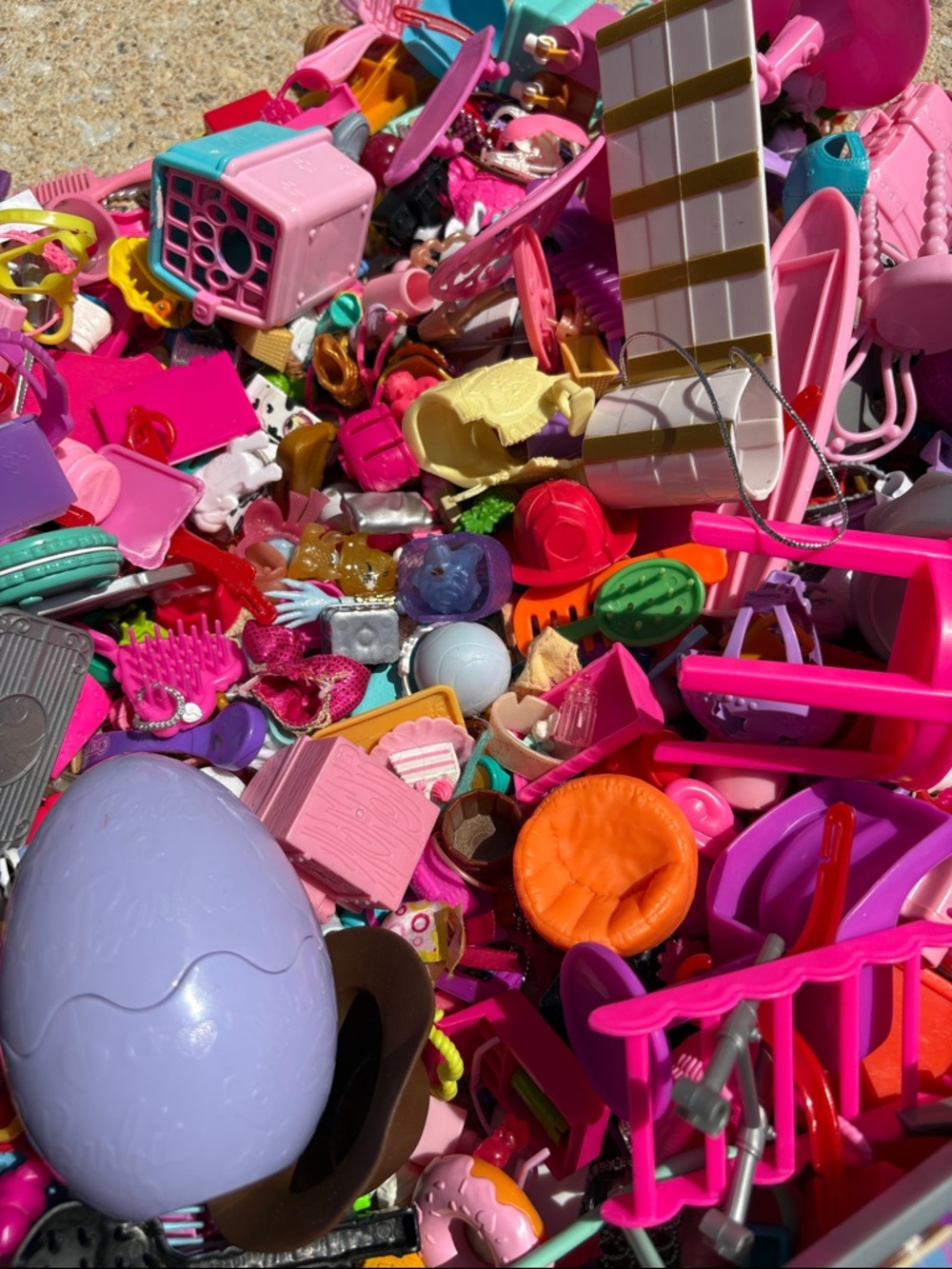 Assorted Barbie Accessories - Pink Mix - Picture 12 of 12